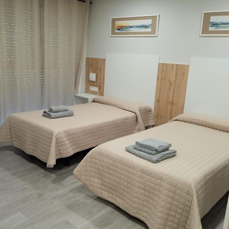 Hostal La Morenica Villena Esterno foto