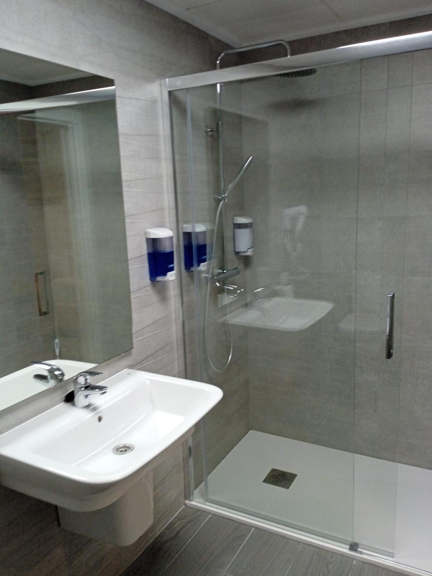 Hostal La Morenica Villena Esterno foto