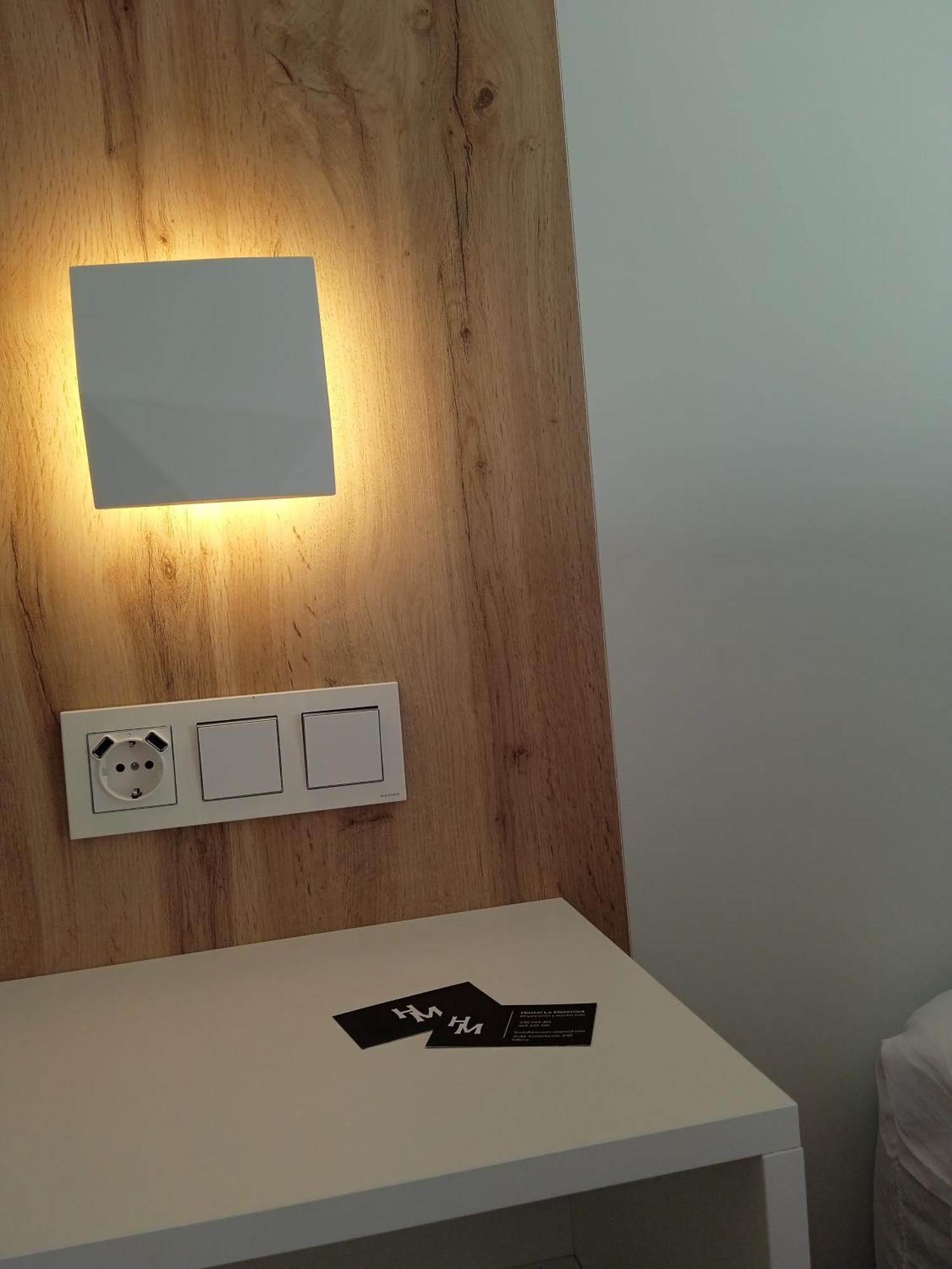Hostal La Morenica Villena Esterno foto